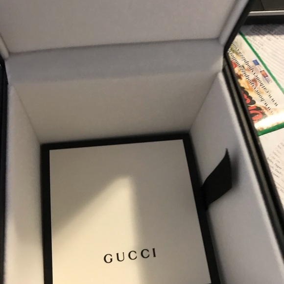 Gucci Watch - Picture 4 of 6